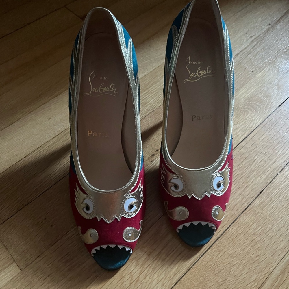 Christian Louboutin Rare Vintage year of the dragon heels size 40